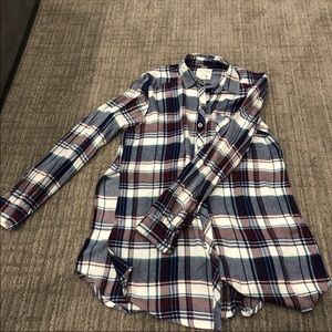 American Eagle flannel top